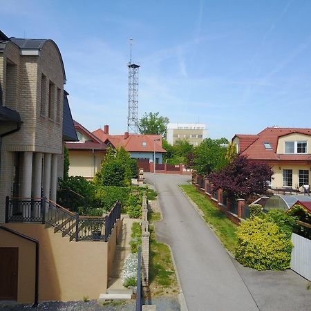 Villa Homestay Nad Helmrovkou Prag Eksteriør billede