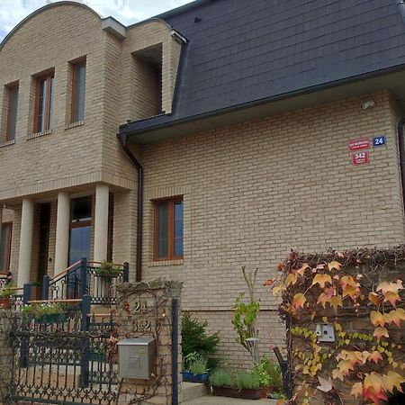Villa Homestay Nad Helmrovkou Prag Eksteriør billede