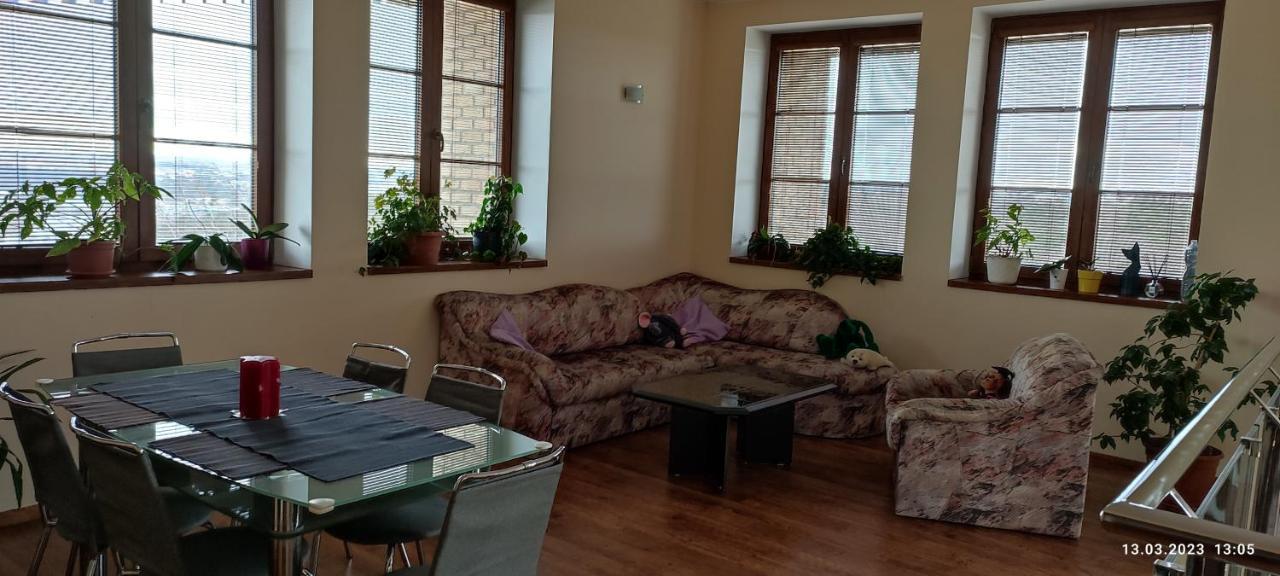 Villa Homestay Nad Helmrovkou Prag Eksteriør billede