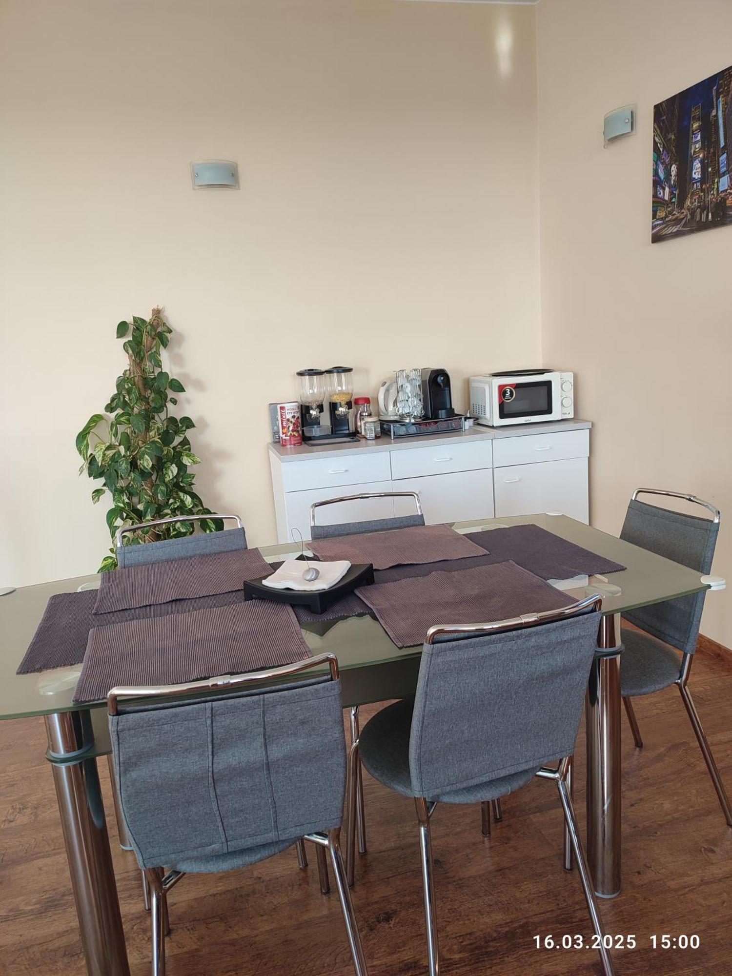 Villa Homestay Nad Helmrovkou Prag Eksteriør billede
