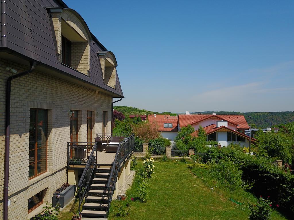 Villa Homestay Nad Helmrovkou Prag Eksteriør billede